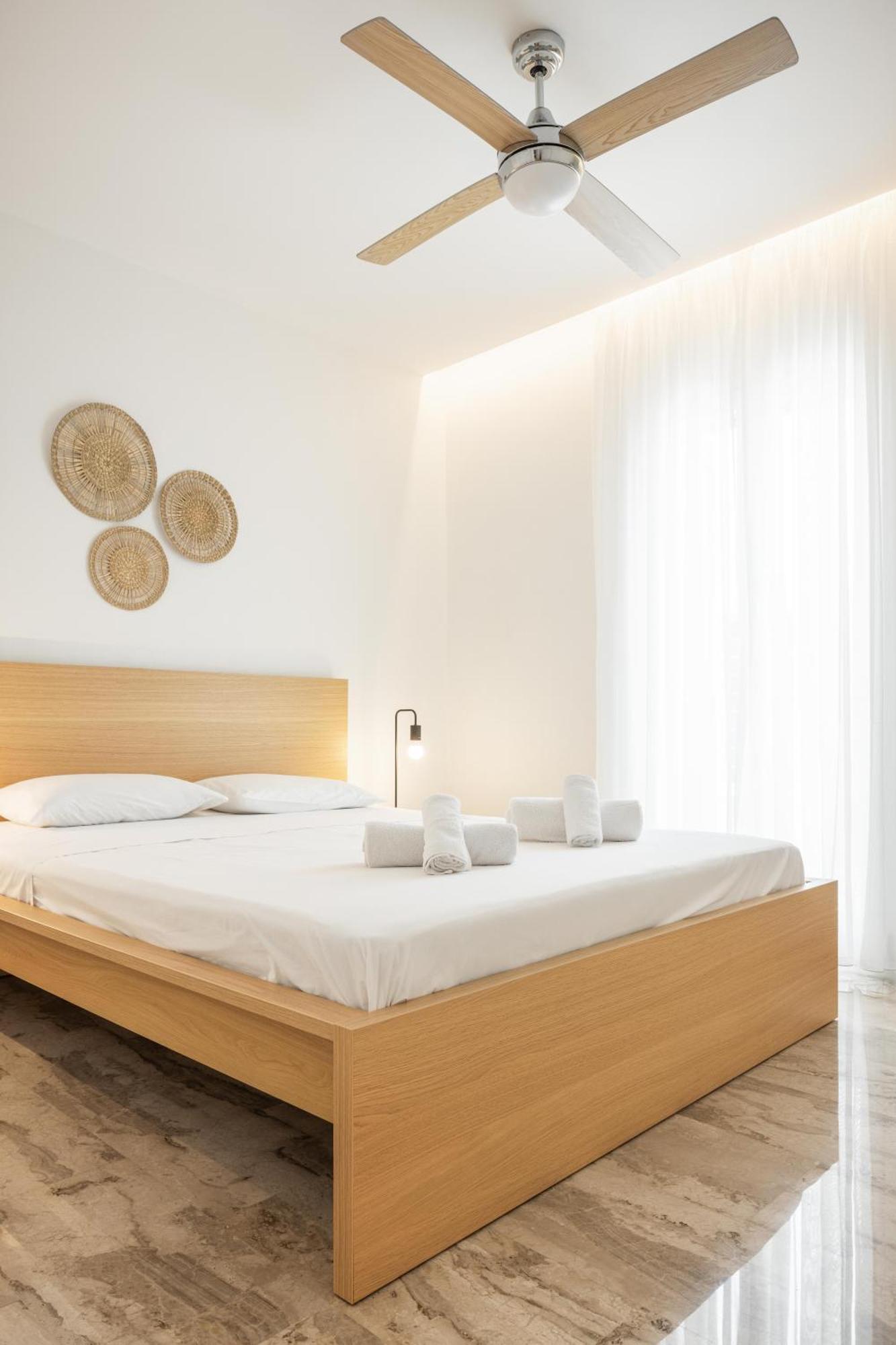 Minimalist Apartment Near The Airport And The City Center Kanálion Exterior foto